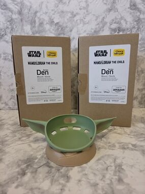 Star Wars The Mandalorian 'The Child' Green - Series Den Mount by OtterBox